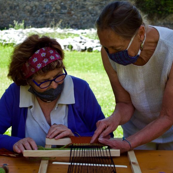 Laboratori estivi | Tessitura a cornice